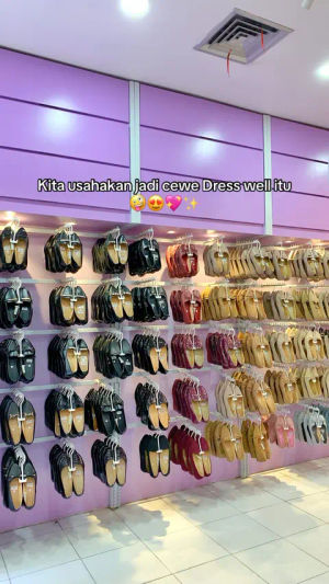 Image post by @deliwafastore.kediri on TikTok