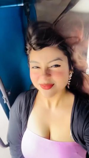 Video post by @anshikadixiit on Instagram