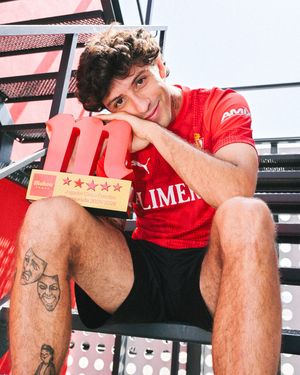 Image post by @realsporting on Instagram