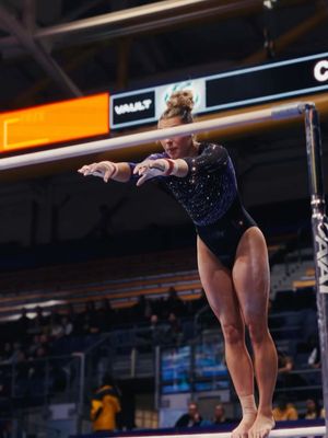 Image post by @uwathletics on Instagram