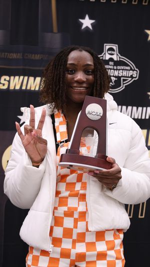 Video post by @vol_swimdive on Instagram