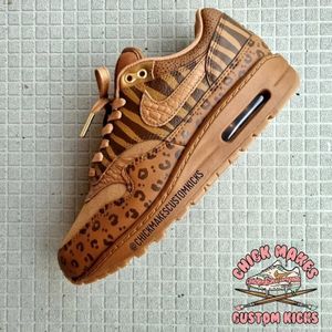 Image post by @chickmakescustomkicks on Instagram