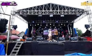 Video post by @da7april on TikTok