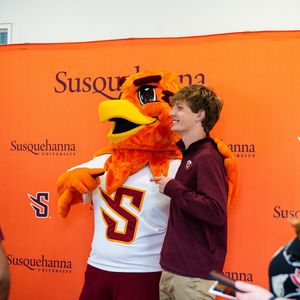 Image post by @susquehannau on Instagram