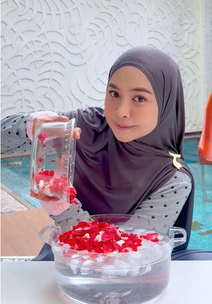 Video post by @riaricis on TikTok