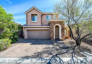 Image post by @ericalemarrhomes on Instagram
