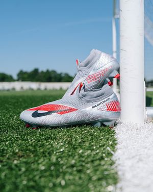 Image post by @soccerdotcom on Instagram