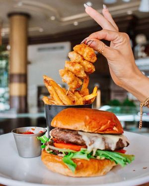 Image post by @rifoodfights on Instagram