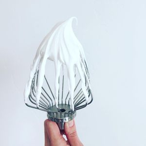 Image post by @theblondewhobakes on Instagram