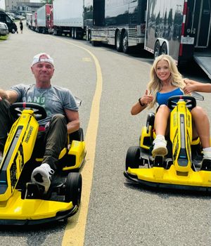 Image post by @kennychesney on Instagram