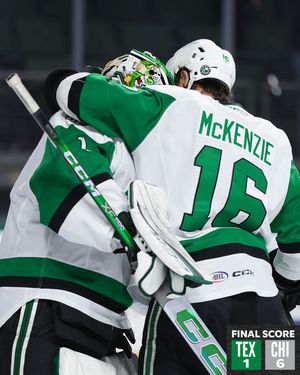 Image post by @txstarshockey on Instagram