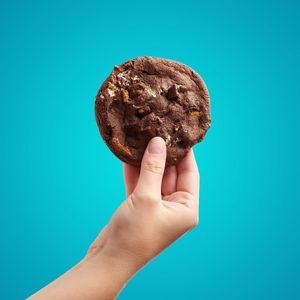 Image post by @insomniacookies on Instagram