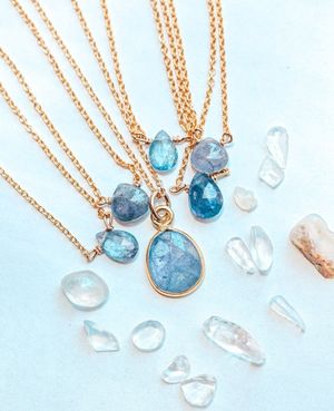 Image post by @juliaszendreijewelry on Instagram