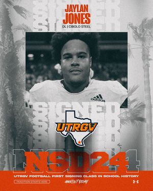 Image post by @utrgvfootball on Instagram