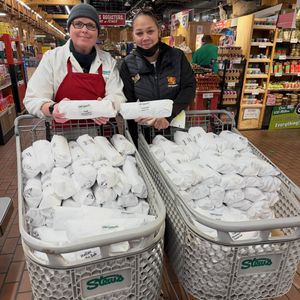 Image post by @stewleonards on Instagram