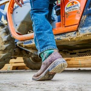 Image post by @justinboots_ on Instagram
