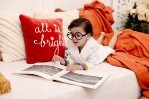 Image post by @newbornbabyphotographystudio on Instagram
