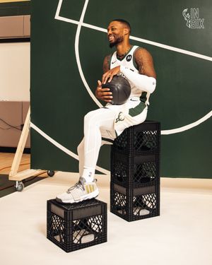 Image post by @BucksInSix on Twitter