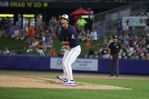 Image post by @SyracuseMets on Twitter