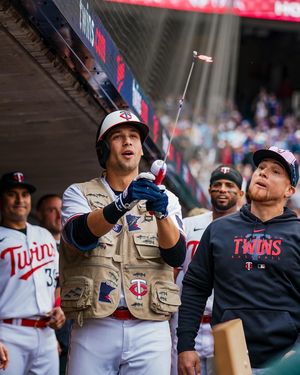 Image post by @twins on Instagram