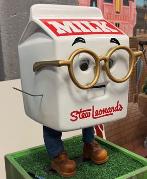 Image post by @stewleonards on Instagram