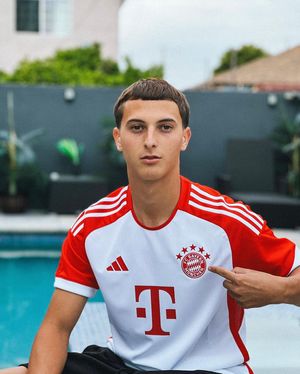Image post by @fcbayern on Instagram