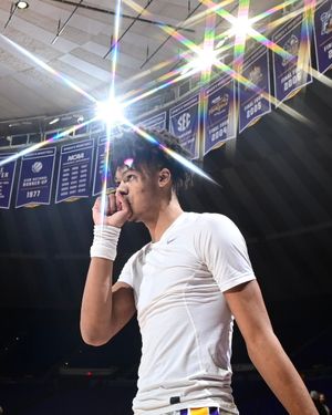 Image post by @LSUBasketball on Twitter