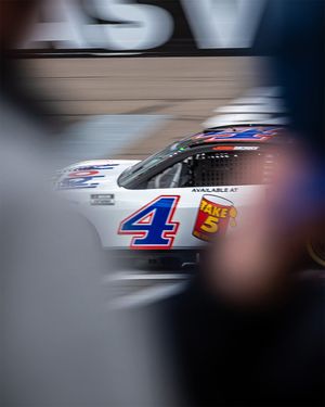 Image post by @mobil1racing on Twitter