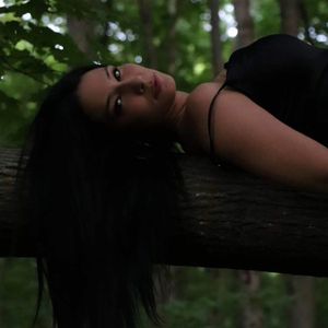 Image post by @lua.nidra.music on Instagram