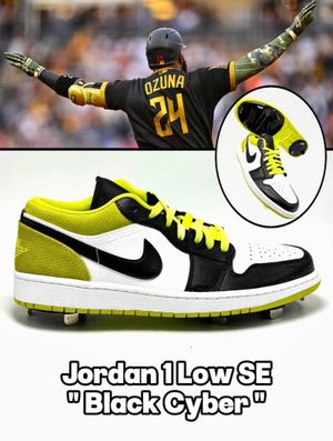 Image post by @customcleats on Instagram