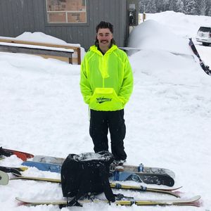 Image post by @j_skis on Instagram