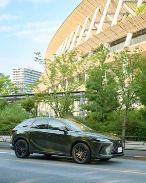 Image post by @discoverlexus on Instagram