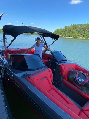 Image post by @charlotteskiboats on Facebook