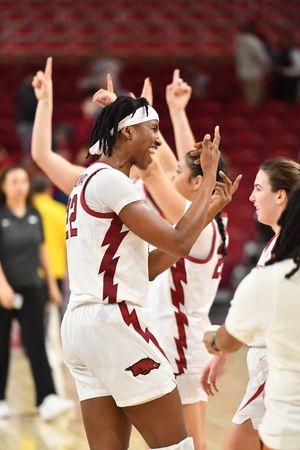 Image post by @RazorbackWBB on Twitter
