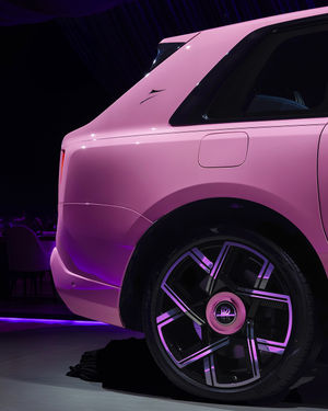 Image post by @rollsroycecarsna on Instagram