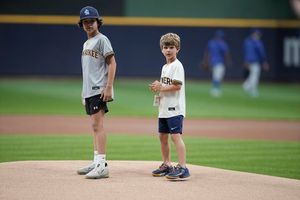 Image post by @Brewers on Twitter