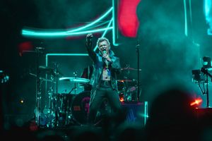 Image post by @billyidol on Instagram