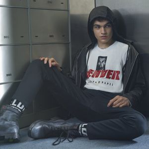 Image post by @DIESEL on Twitter