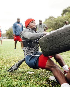 Image post by @faufootball on Instagram