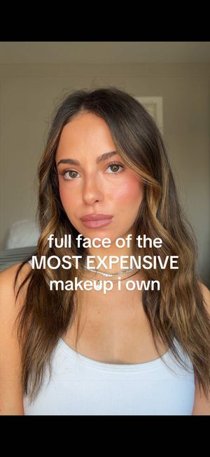 Video post by @anyaweitz on TikTok