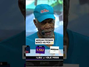 Video post by @ESPN College Football on YouTube