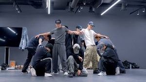 Video post by @weareoneexo on YouTube
