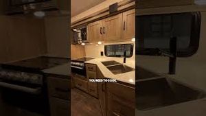 Video post by @lamesarecvan on YouTube