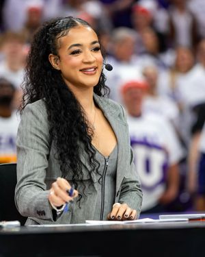 Image post by @andraya_carter on Instagram