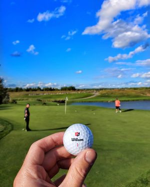 Image post by @wilsongolfcanada on Instagram
