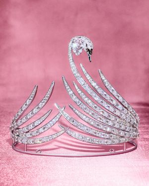 Image post by @swarovski on Instagram