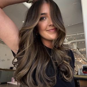 Image post by @dangerjonesbalayage on Instagram
