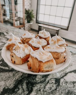Image post by @palmettobakeshop on Facebook
