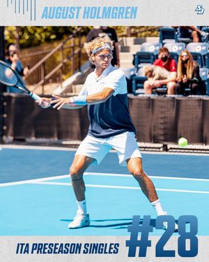 Image post by @usd_tennis on Instagram
