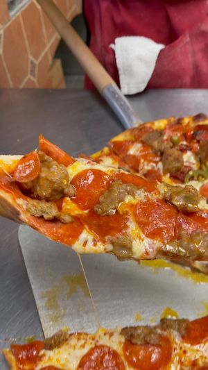 Video post by @burattinopizza on Instagram